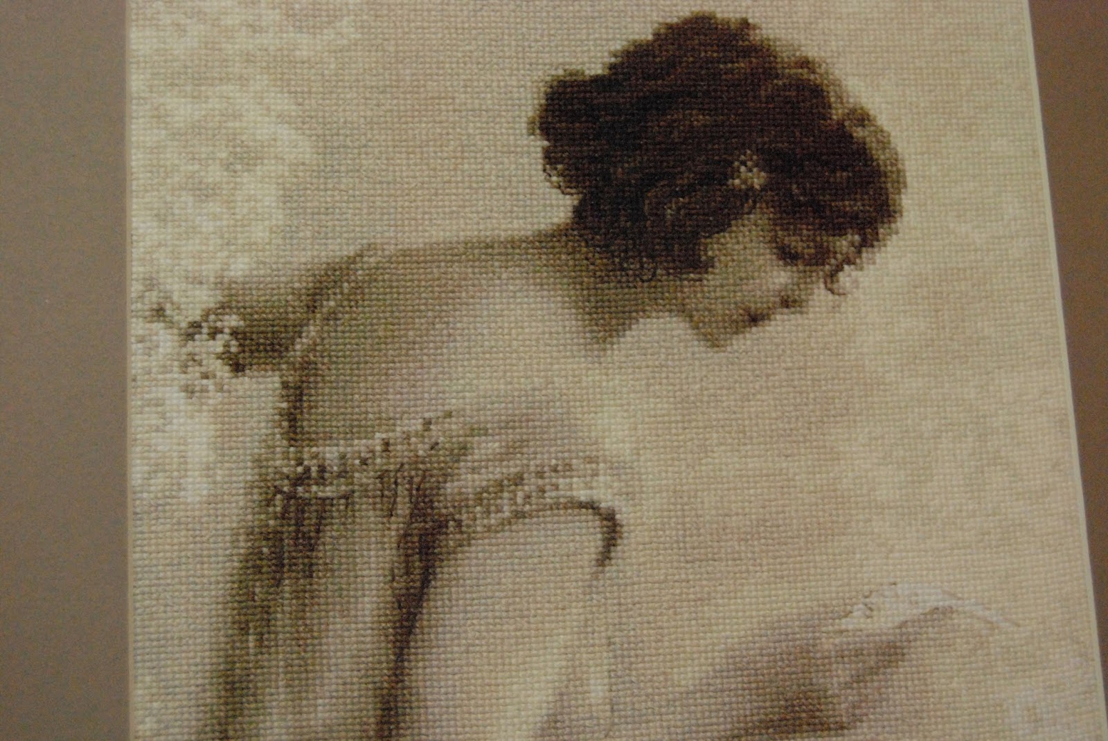 вышивал иногда по тюлю