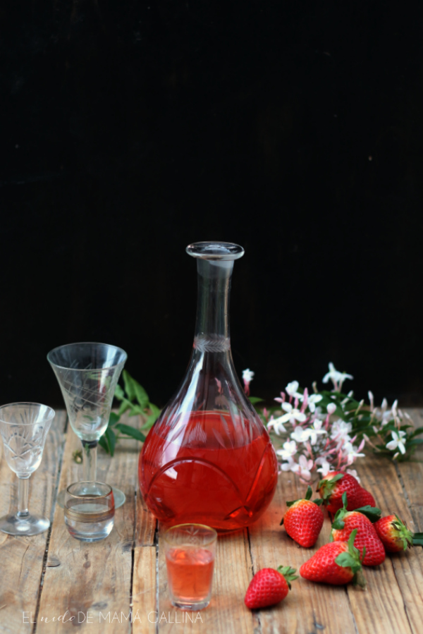  strawberry liqueur