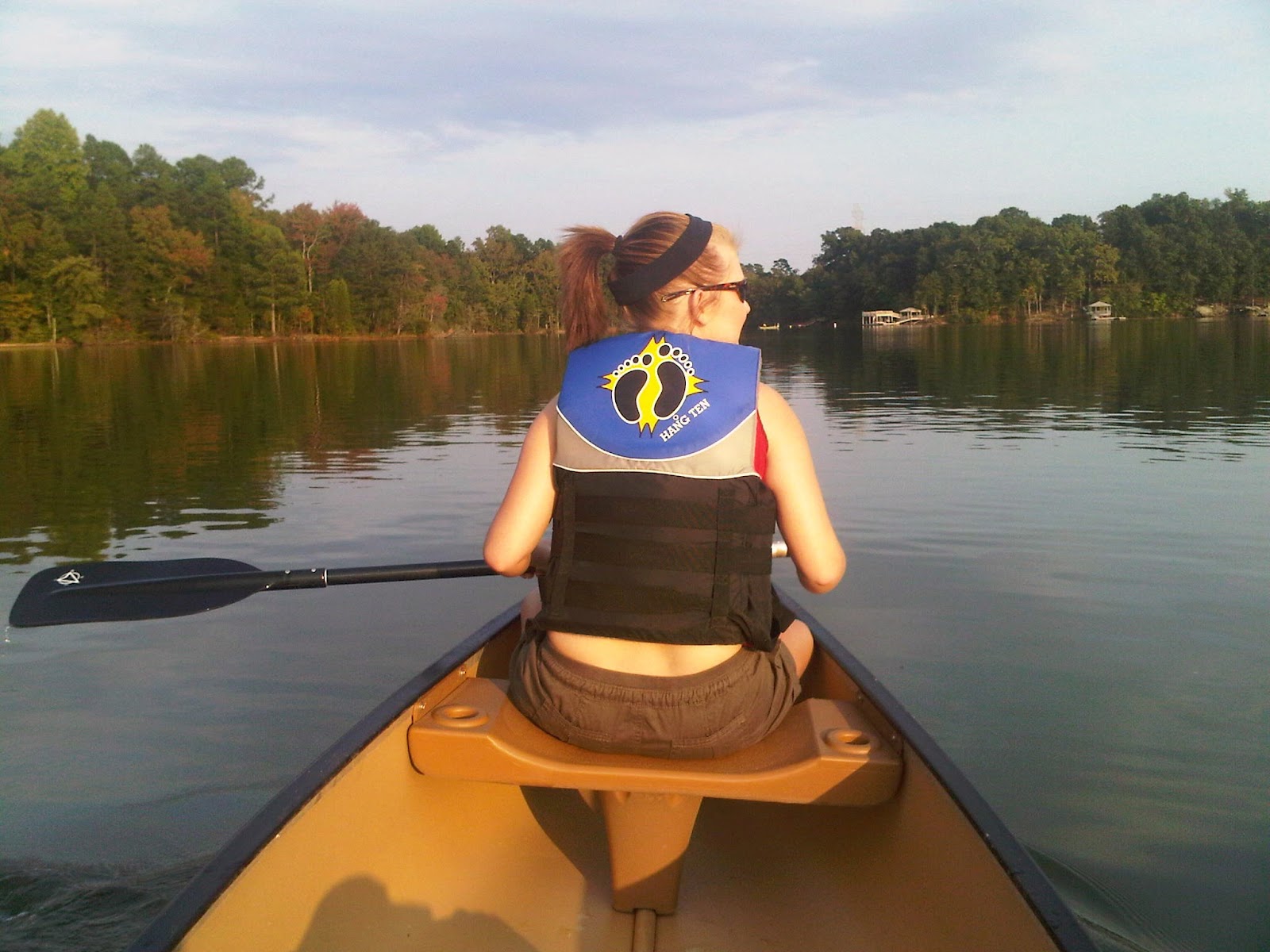 NC BACKCOUNTRY CANOEING ON MOUNTAIN ISLAND LAKE