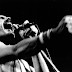 Freddie Mercury e sua voz nua e crua, sem acompanhamento: ouça