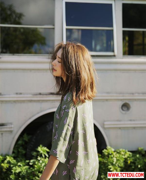 Thu đến rồi, hãy ngắm nghía 4 kiểu tóc dễ làm nhưng vẫn lãng mạn run cả tim