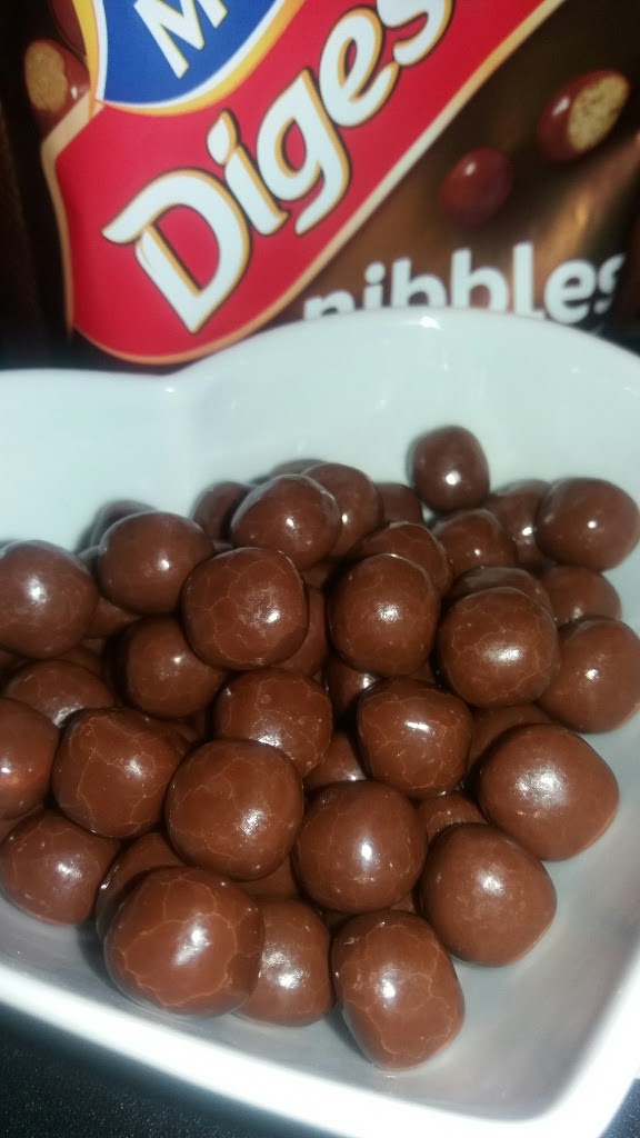 One Treat At A Time McVities Digestive Nibbles Milk Chocolate