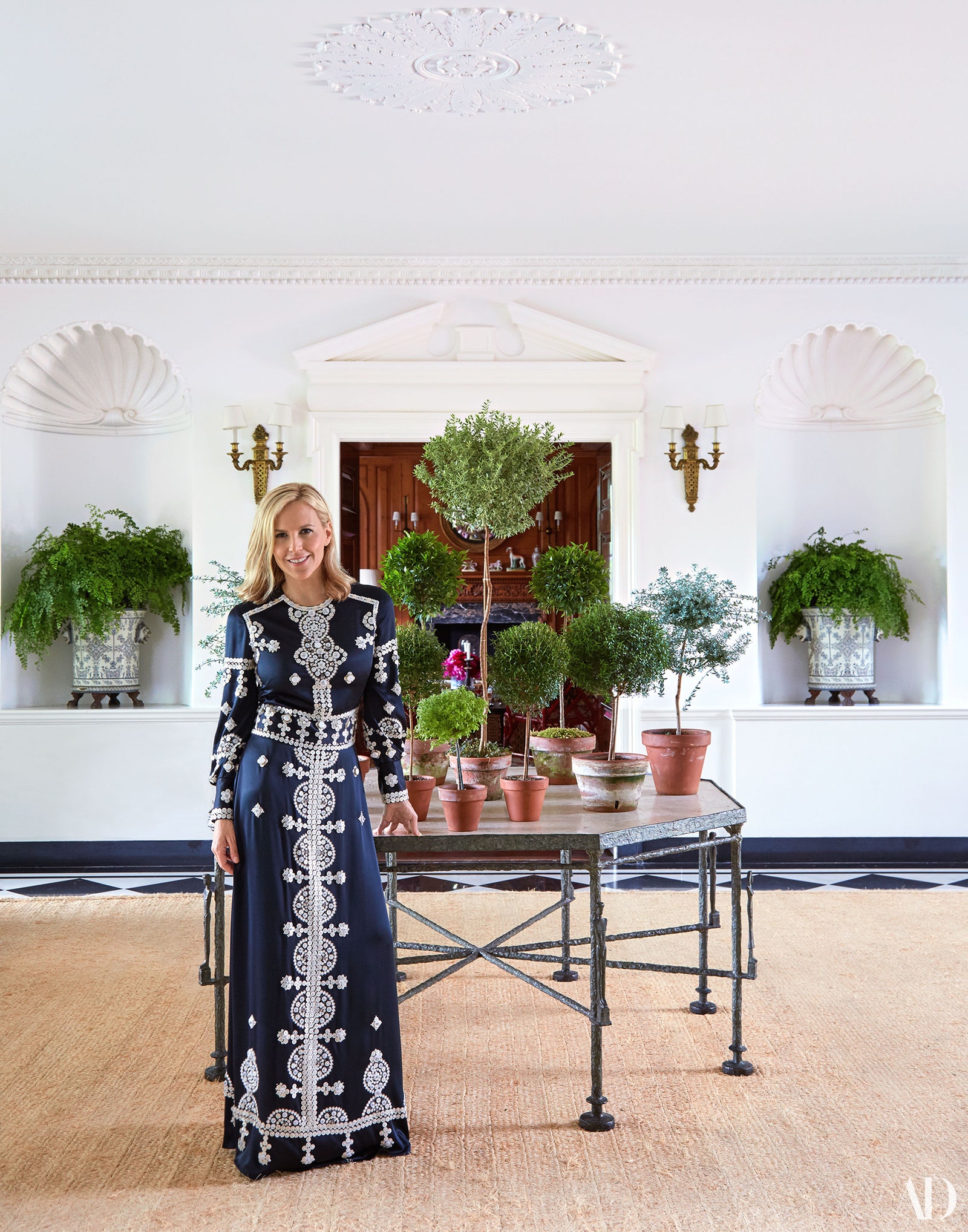 Décor Inspiration | At Home With: Tory Burch, Southampton