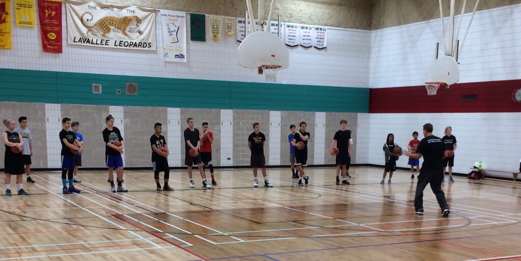 275 Coaches Attend Basketball Manitoba Super Coaches Clinic & Better
