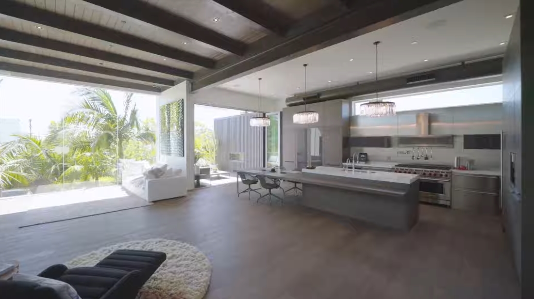 Tour 248 Bernard Ave, Venice, CA vs. 33 Interior Design Photos