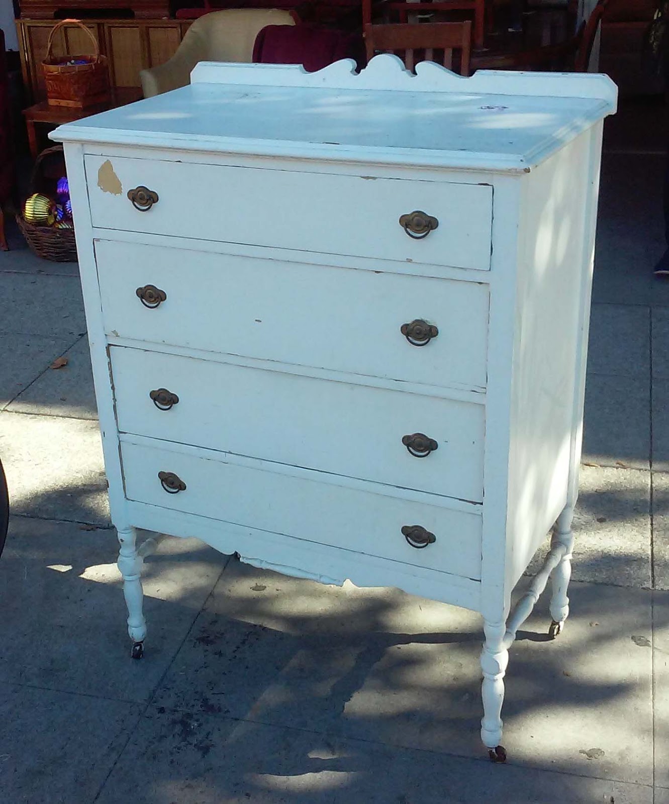 UHURU FURNITURE & COLLECTIBLES SOLD 4Drawer Depression Era Chest 80