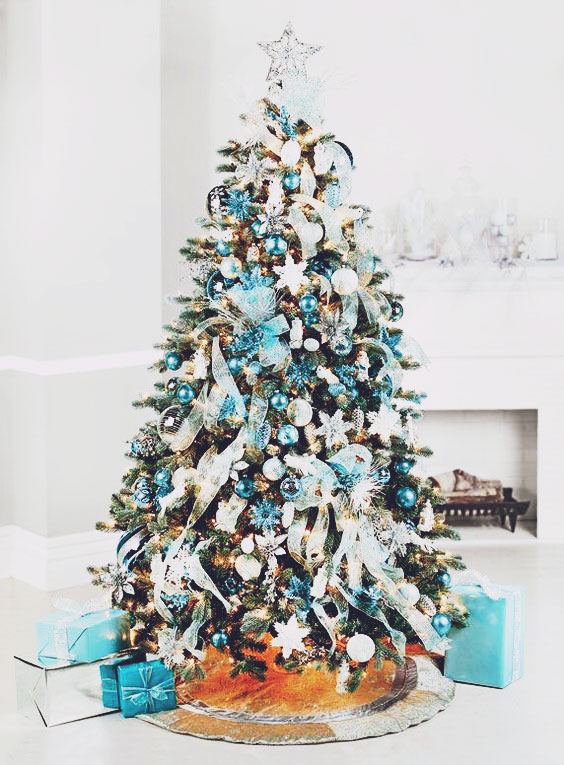 Holiday Inspiration: 10 Utterly Magical Christmas Tree Decorating Ideas for 2017