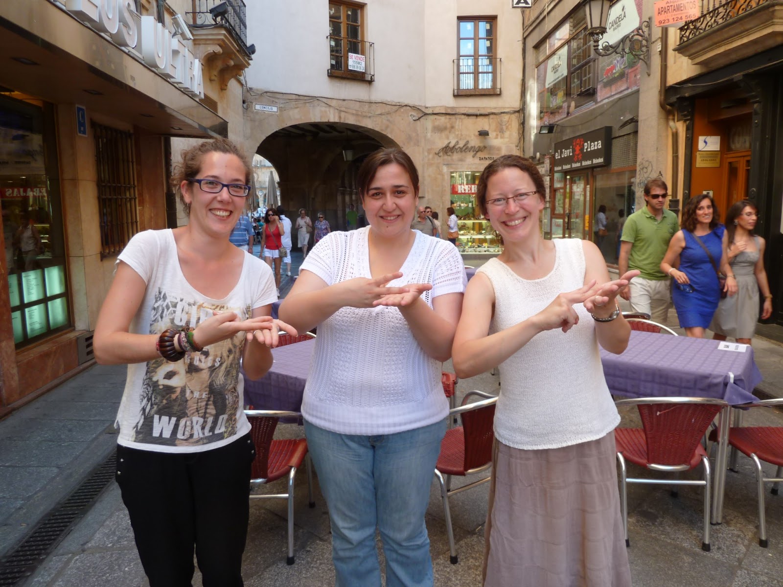 Signs Of Discovery Signs Of Interpreters LSE Spanish And ASL English 
