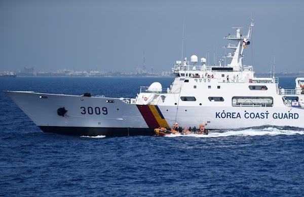 Kemlu Minta Bantuan Coast Guard Korea untuk Investigasi Pelarungan 3 Jasad ABK WNI oleh Kapal China
