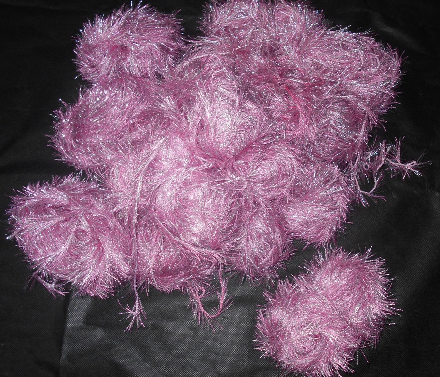 жилет из травки. пушистая кофта для девочки. кофта из травки. жилет из ализе декофур. жилет из меховой пряжи.