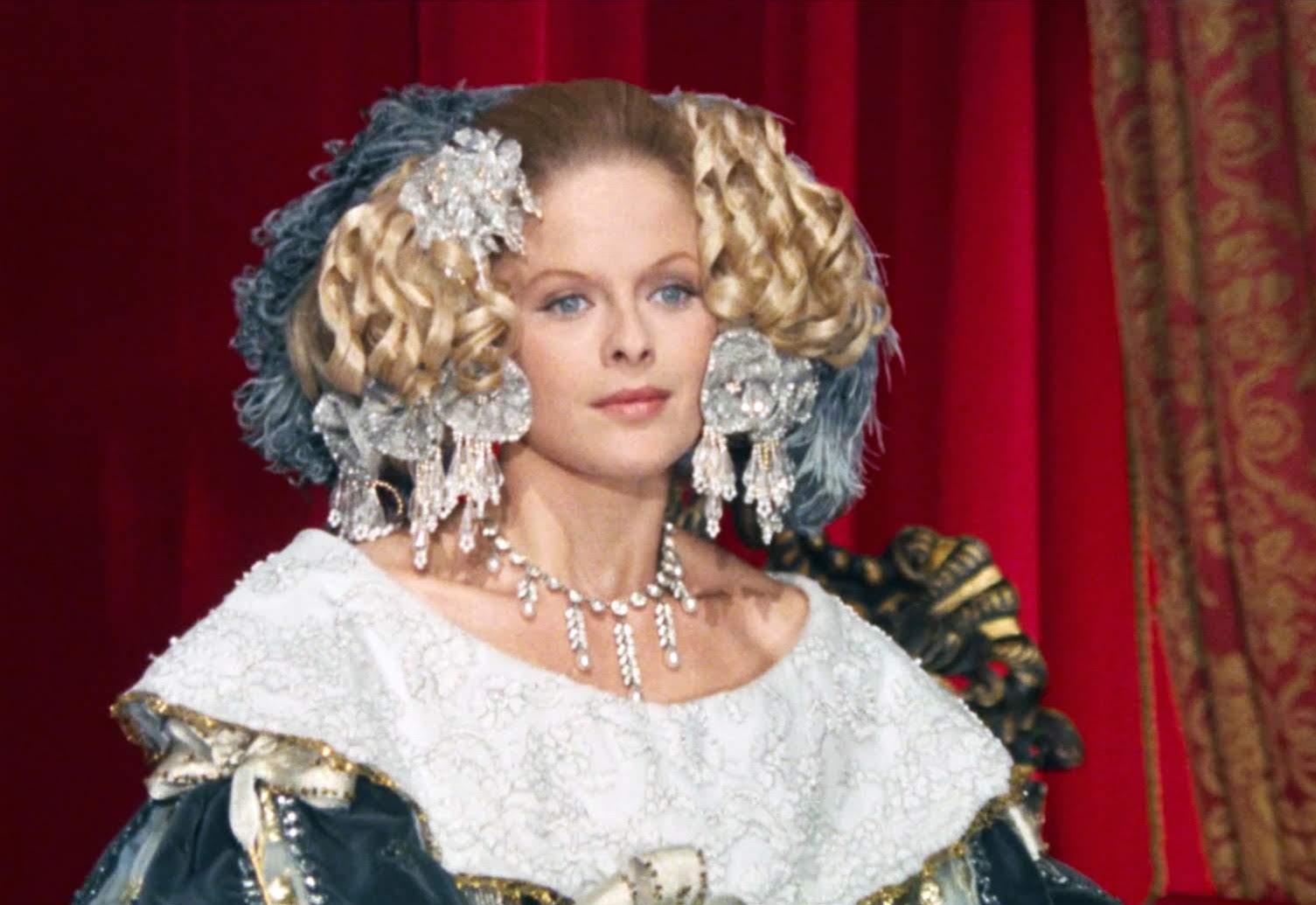 Karin Schubert La Folie Des Grandeurs La folie des grandeurs | MOSTBEAUTIFULGIRLSCAPS
