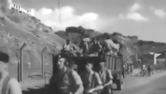 شاهد فيديو نادر عن خروج آخر جندي بريطاني من جنوب اليمن