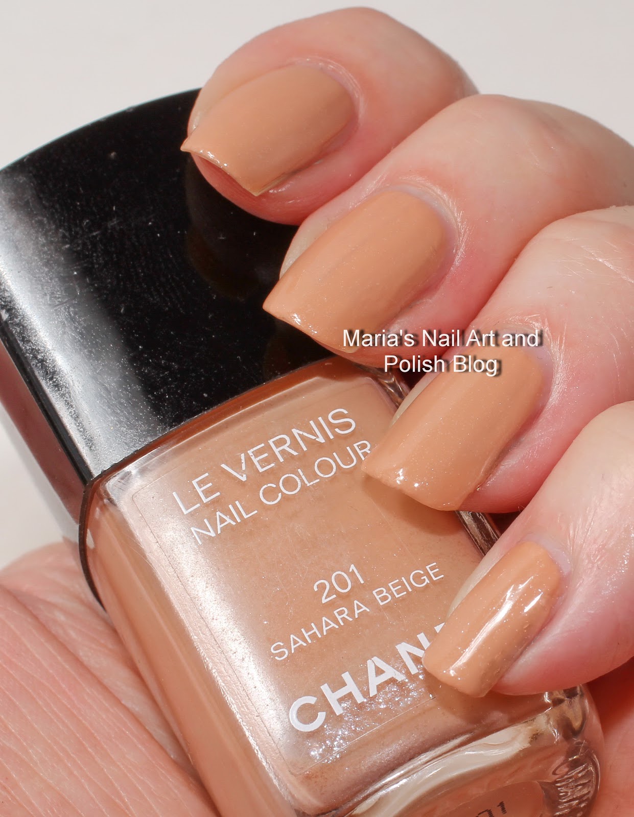 Nail Art and Polish Chanel Beige Collection swatches: Sahara Beige 201, Beige D'Or 223 and Beige Rose 225