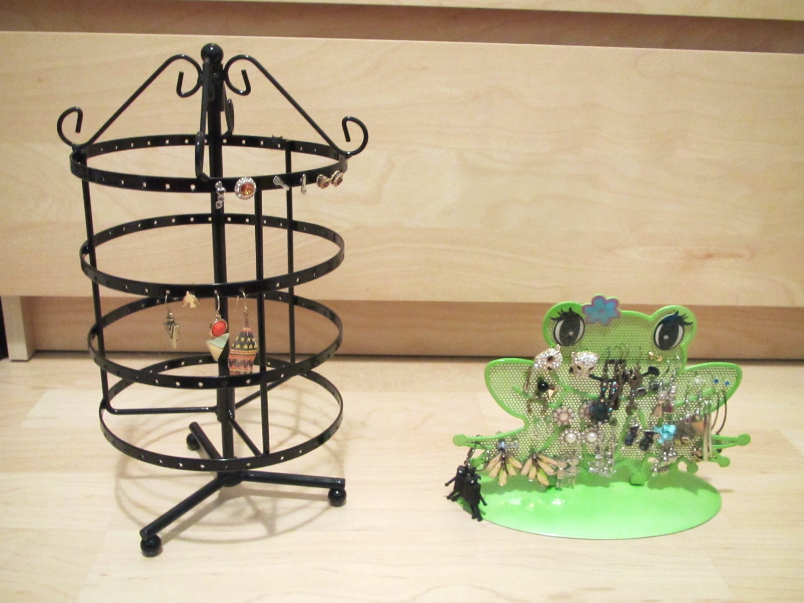 ebay earring stand