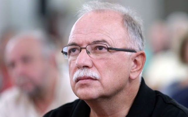 με τη γέννηση της Ντάφνι που χρονολογείται που βγαίνω με έναν μαλάκα συγκάτοικο.