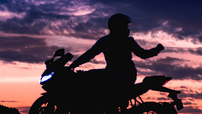 Wallpaper free motorcyclist silhouette HD