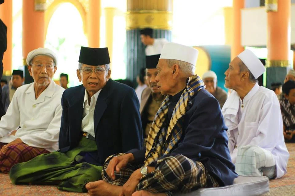 KH Ahmad Warson Munawwir: Sang Penyusun Kamus Legendaris Al-Munawwir