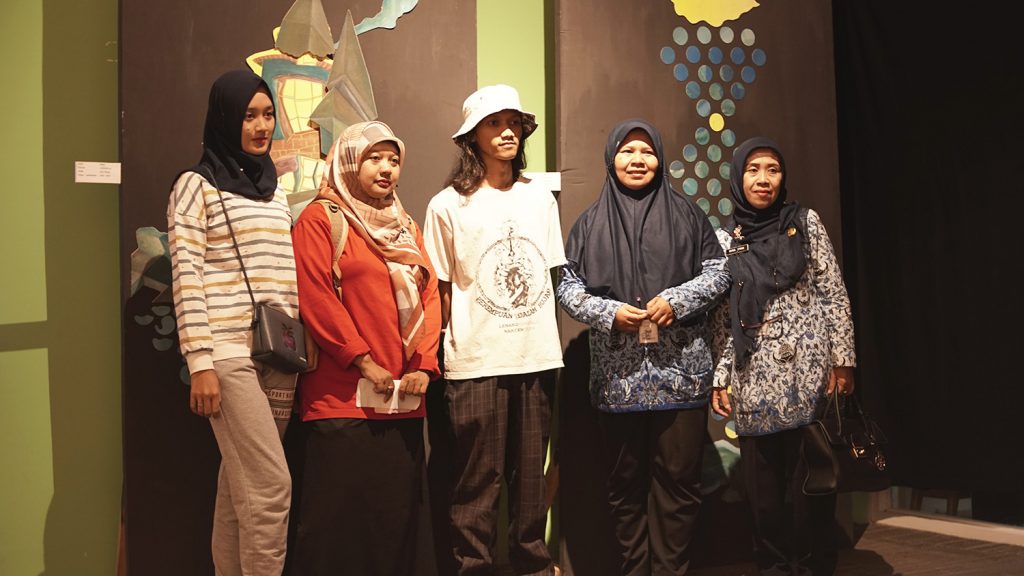 opening pameran tunggal m awan yustira opening pameran tunggal m awan yustira