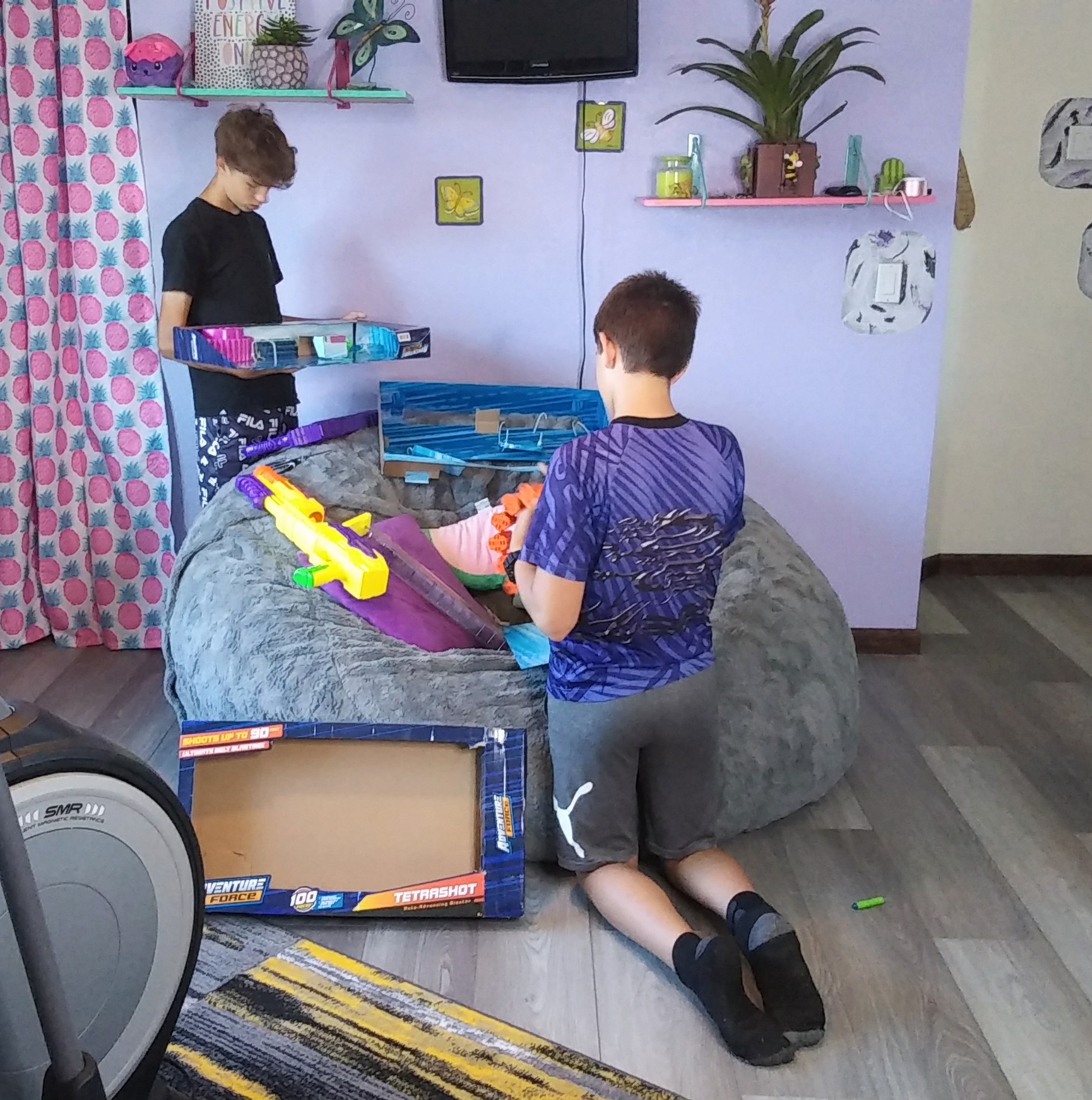 These dart blasters had plenty of foam darts along with rapidfire dart