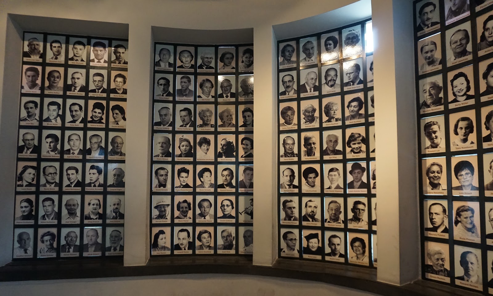 Souvenir Chronicles: POLAND, KRAKOW: OSKAR SCHINDLER MUSEUM