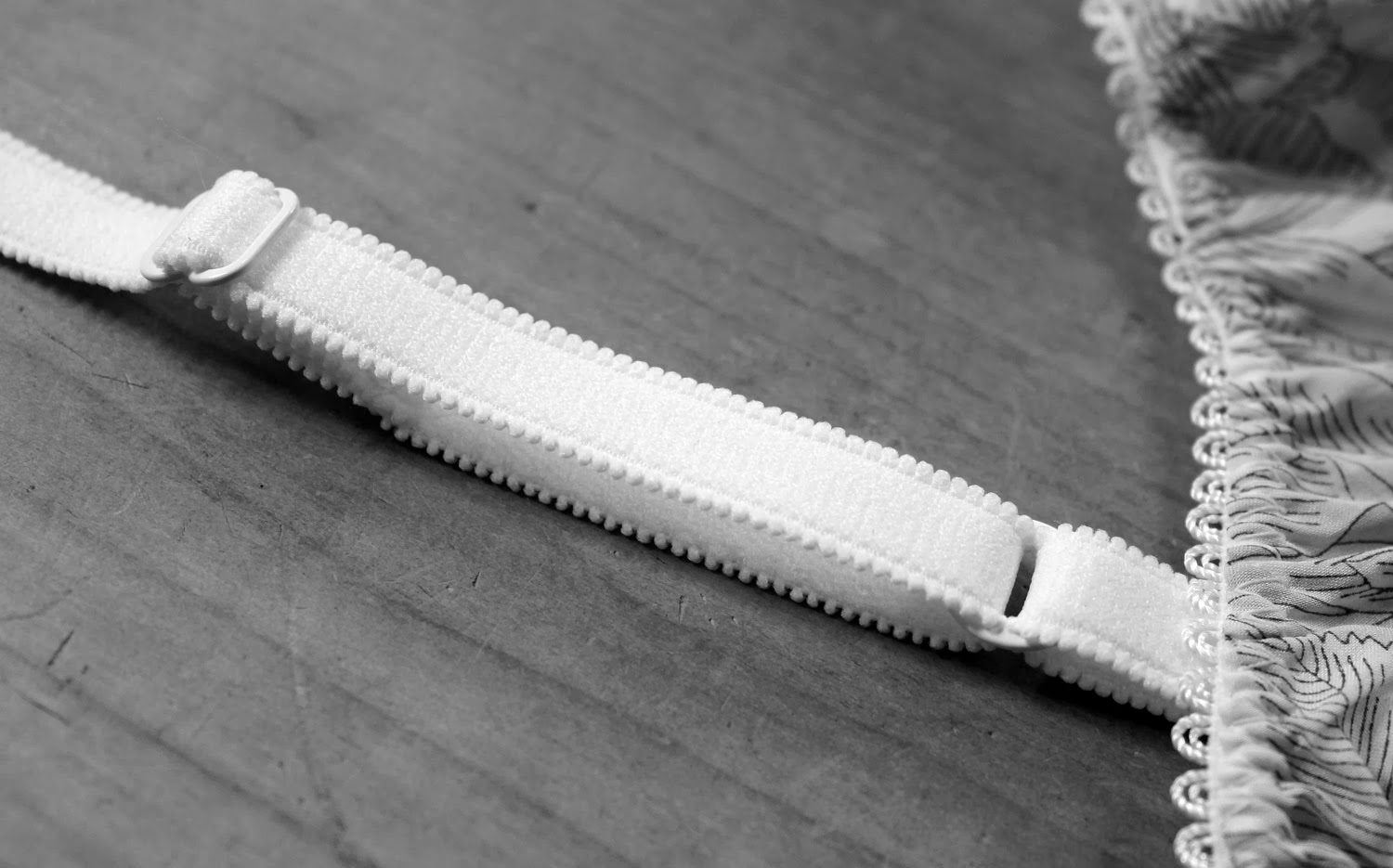 The Makers' Journal HOW TO make basic bra straps