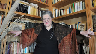 cordoba mujer Cristina Bajo, una escritora con alma de novela....