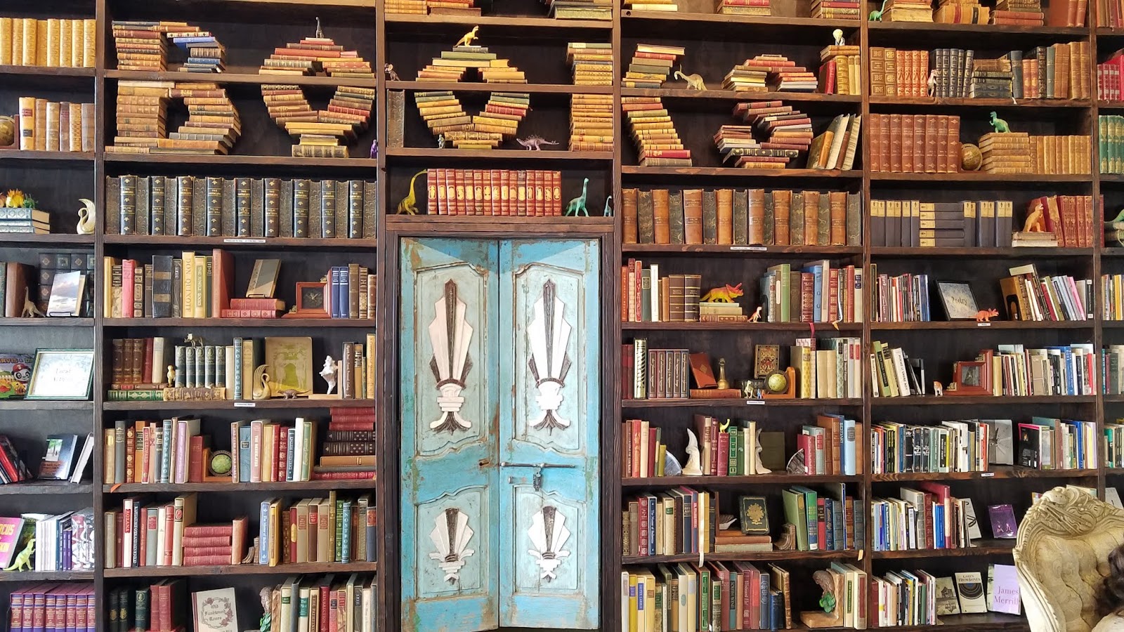 My Vintage Journeys VERBATIM BOOKS A VINTAGE BOOKSTORE IN NORTH PARK