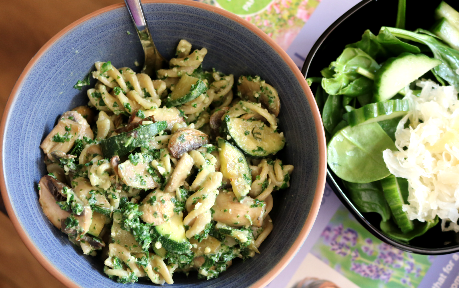 Easy Kale & Cashew Nut Pesto Pasta with Courgette & Chestnut Mushrooms (Vegan / Dairy-Free recipe)
