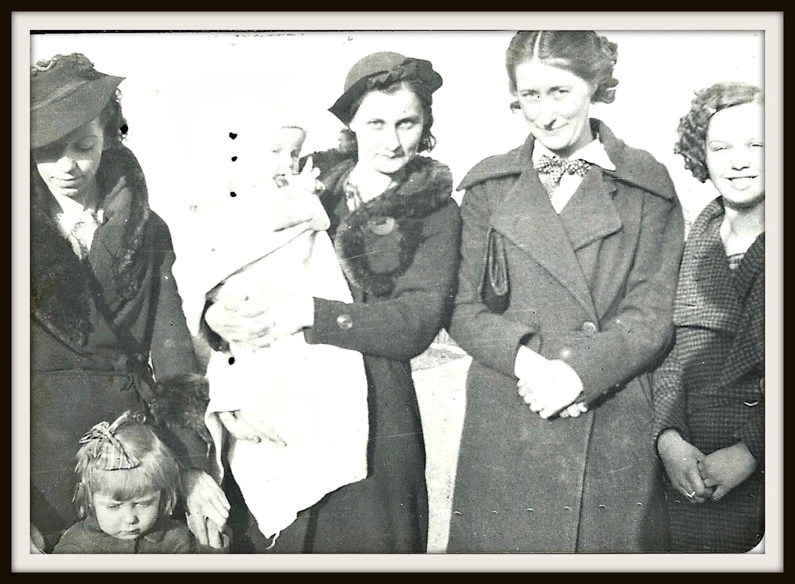 My Mother's Family History: Wordless Wednesday - The Aunts