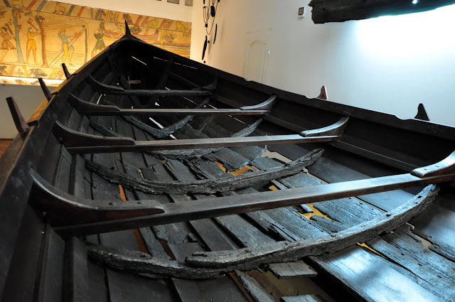wczesnośredniowieczna łódź z oruni