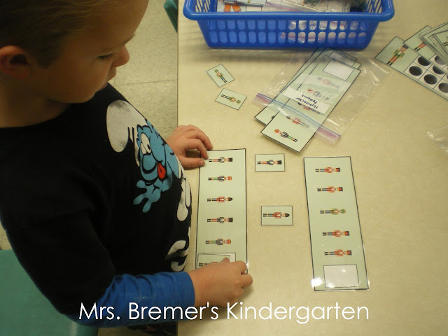 Christmas math center activities for Kindergarten and First Grade