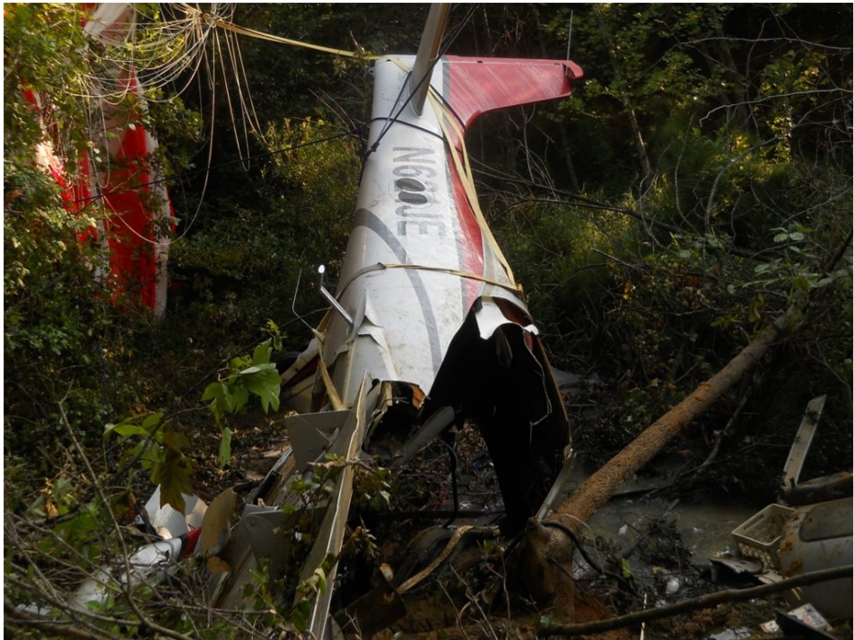 Kathryn's Report Smoke (nonimpact) Cirrus SR22 GTS, N621JE; accident