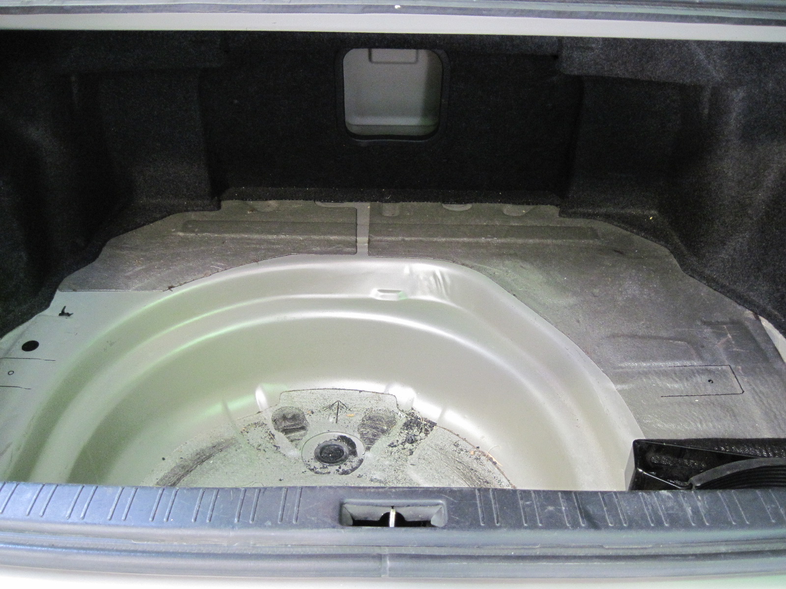 The Auto Rules: The CNG Project: Tank Install