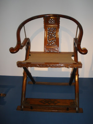 [Image: 2011060419+Shanghai+Museum+Ming+Chair+2.jpg]