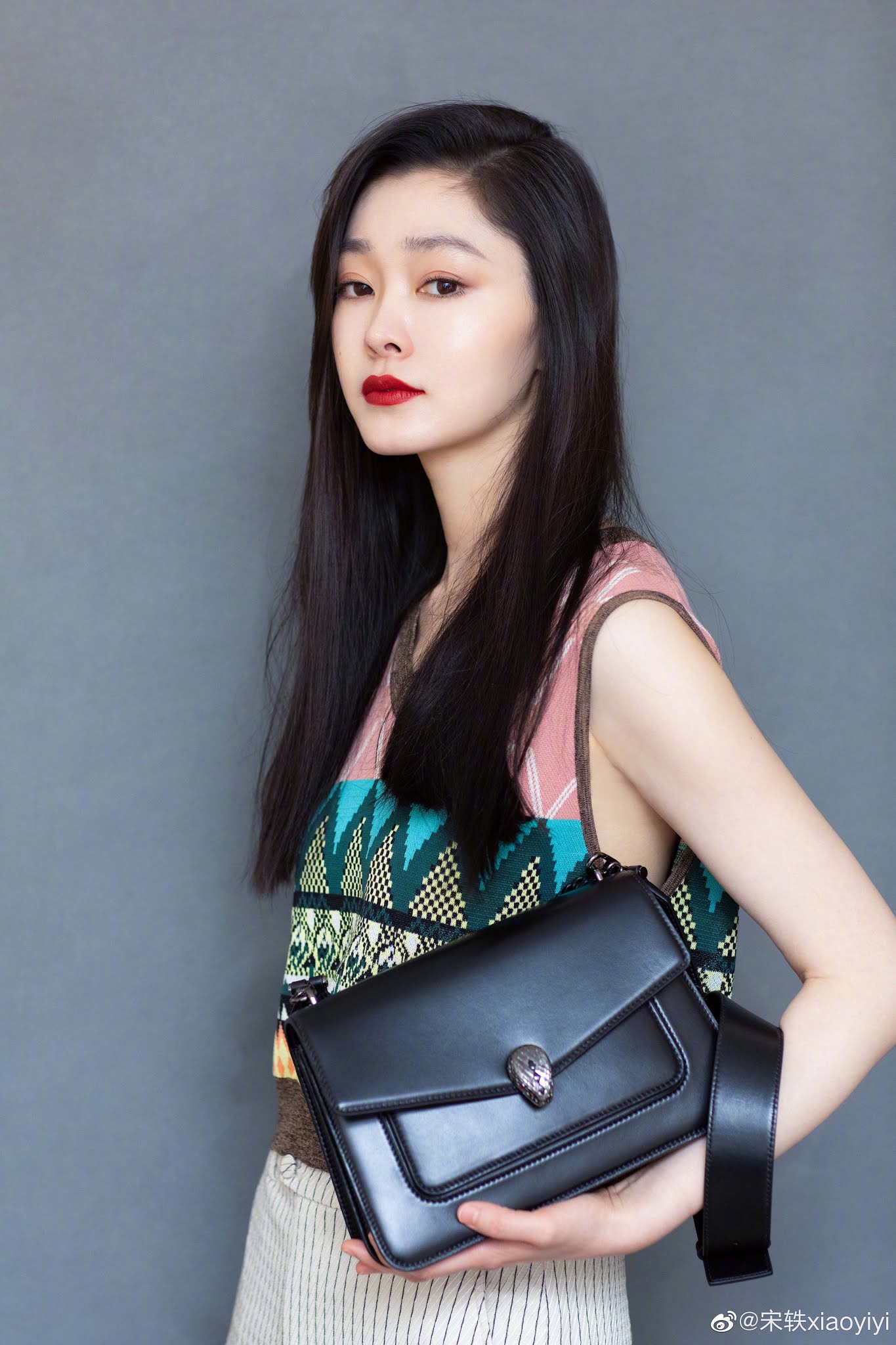 , Song Yi poses for photo shoot