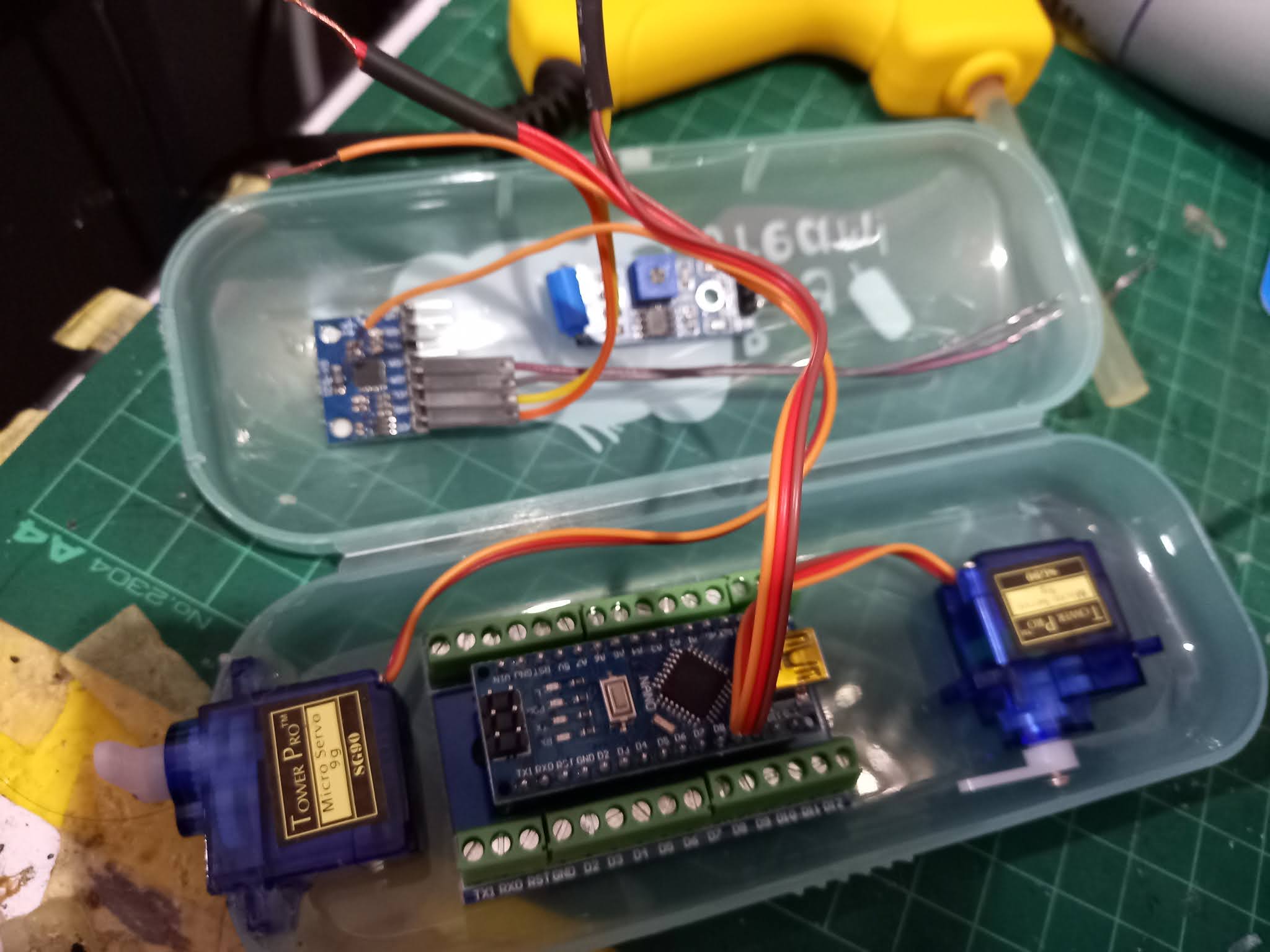 Projek Self Stabilizing Spoon IOT