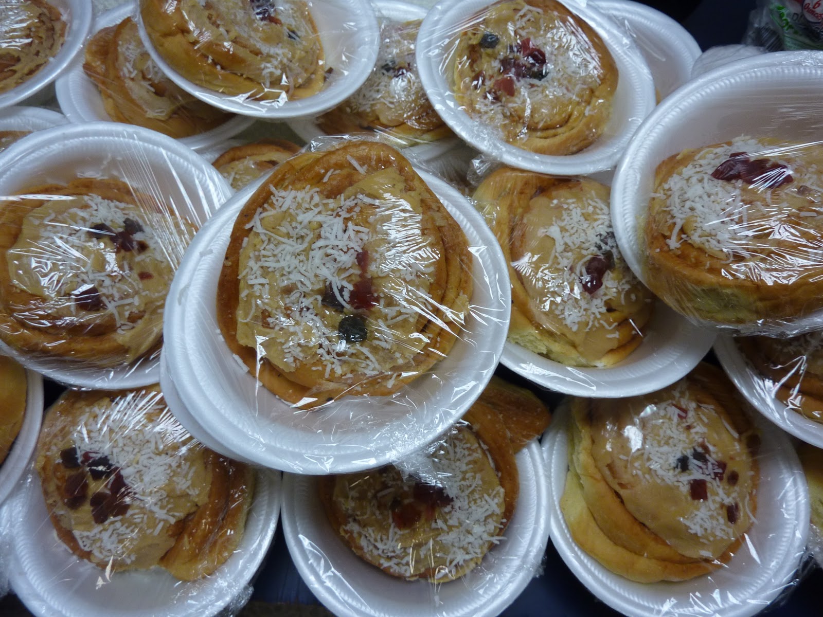 a year in the country with a smile un año en el país con una sonrisa God and Gifts from El