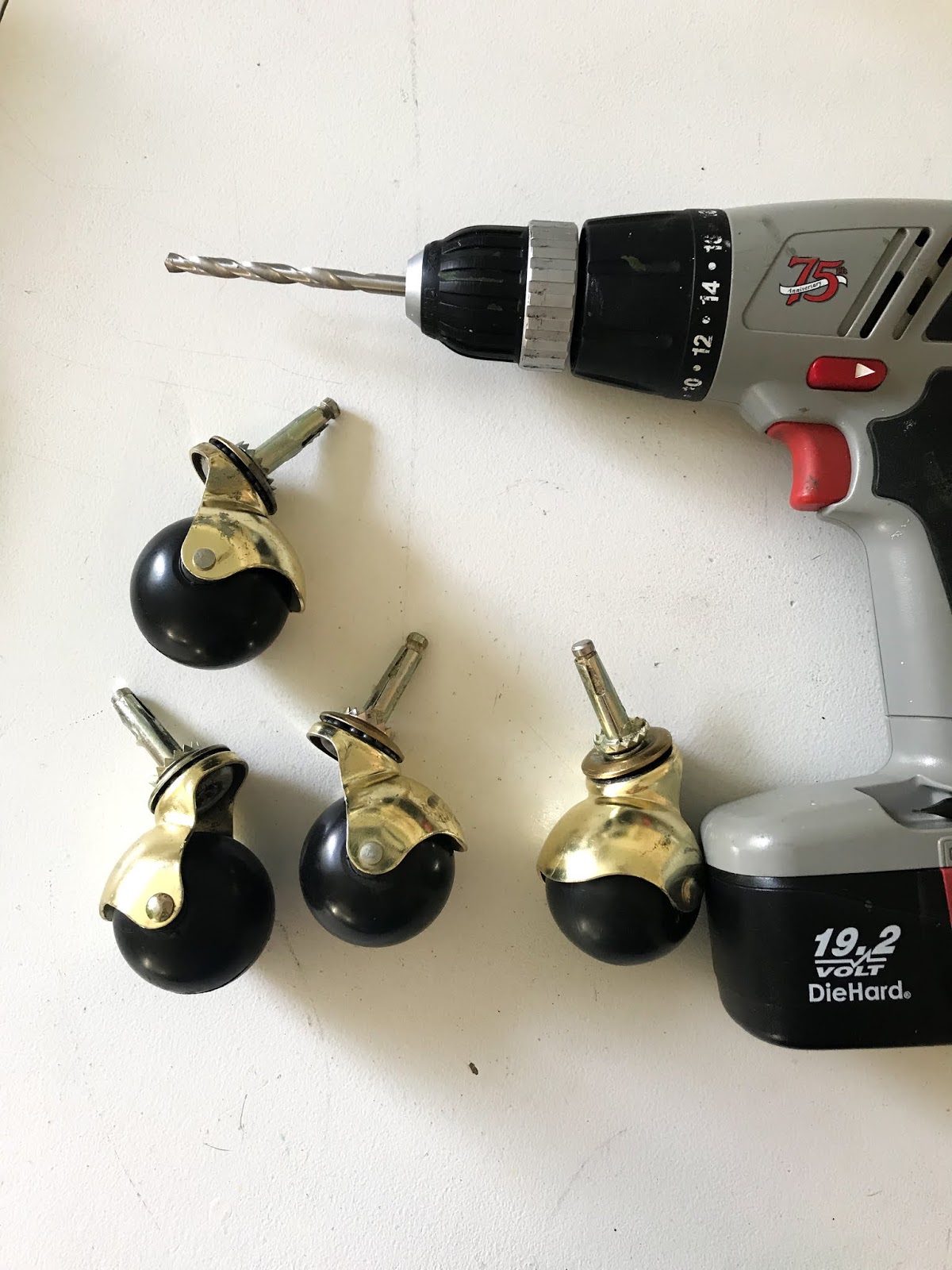 How To Add Wheels To A Trunk Home And Gardening