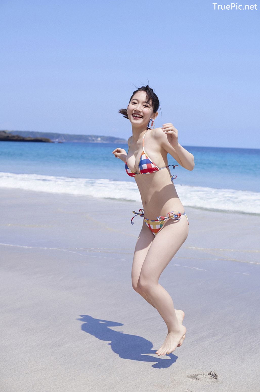 Image-Japanese-Actress-And-Model-Riho-Yoshioka-Pure-Beauty-Of-Sea-Goddess-TruePic.net- Picture-13