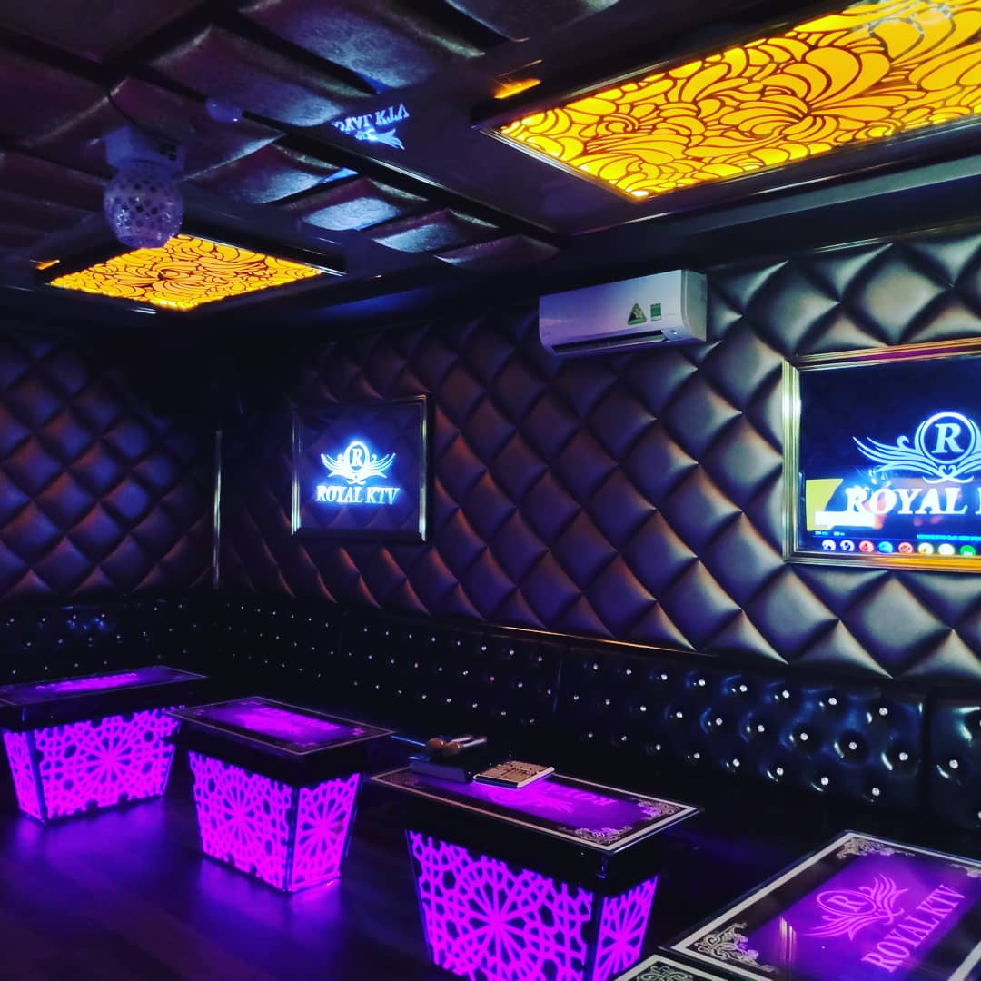 다낭 건전가족 노래방 ROYAL Karaoke HANDANANG