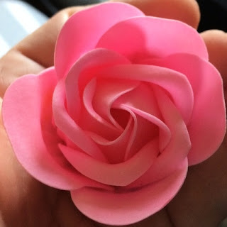 HOMEE Floral Scented Bath Soap Rose Flower Guest Soap shaped Petals (Pink) HOMEE Floral Scented Bath Soap Rose Flower Guest Soap shaped Petals (Pink)