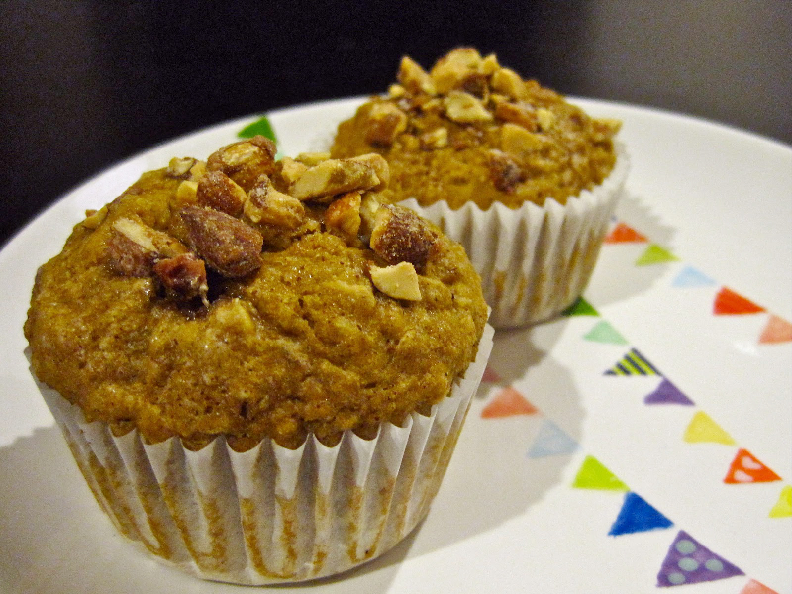 baturday Vegan (OR NOT!) Oatmeal Applesauce Muffins