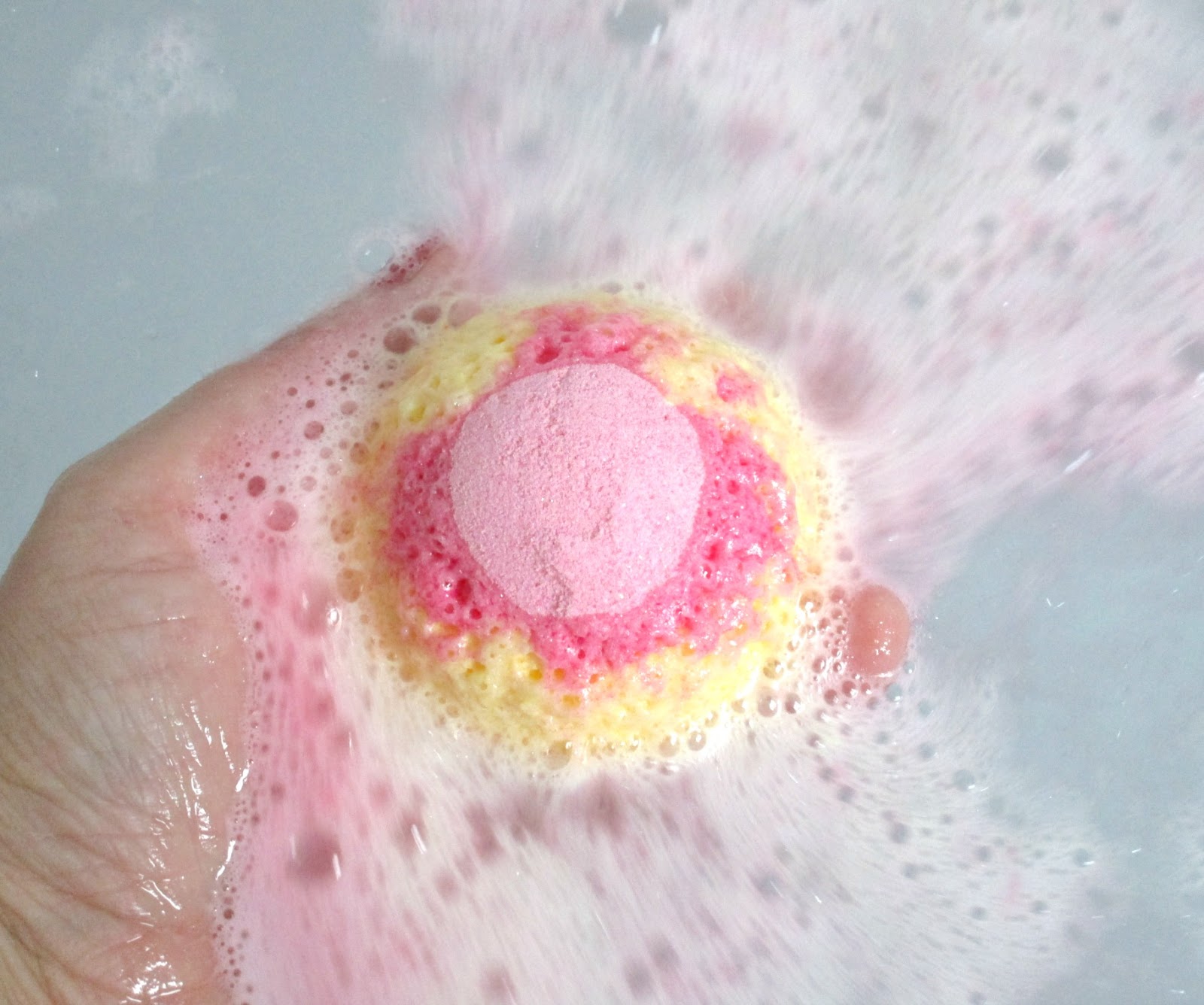NEW Soap & Glory Bath Bombs and Dry Skin Balm Reviewed!