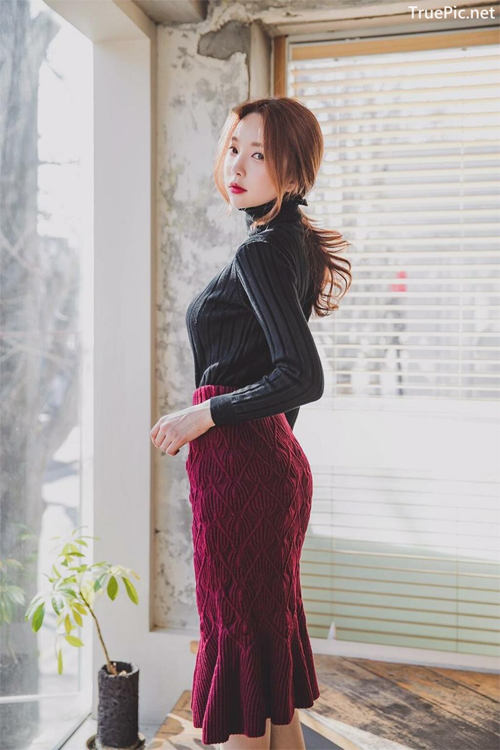 Image-Korean-Fashion-Model-Park-Soo-Yeon-Beautiful-Winter-Dress-Collection-TruePic.net- Picture-55