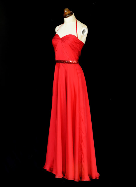 red prom dress