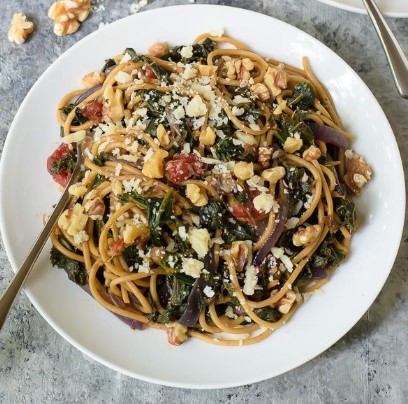 KALE PASTA WITH WALNUTS AND PARMESAN