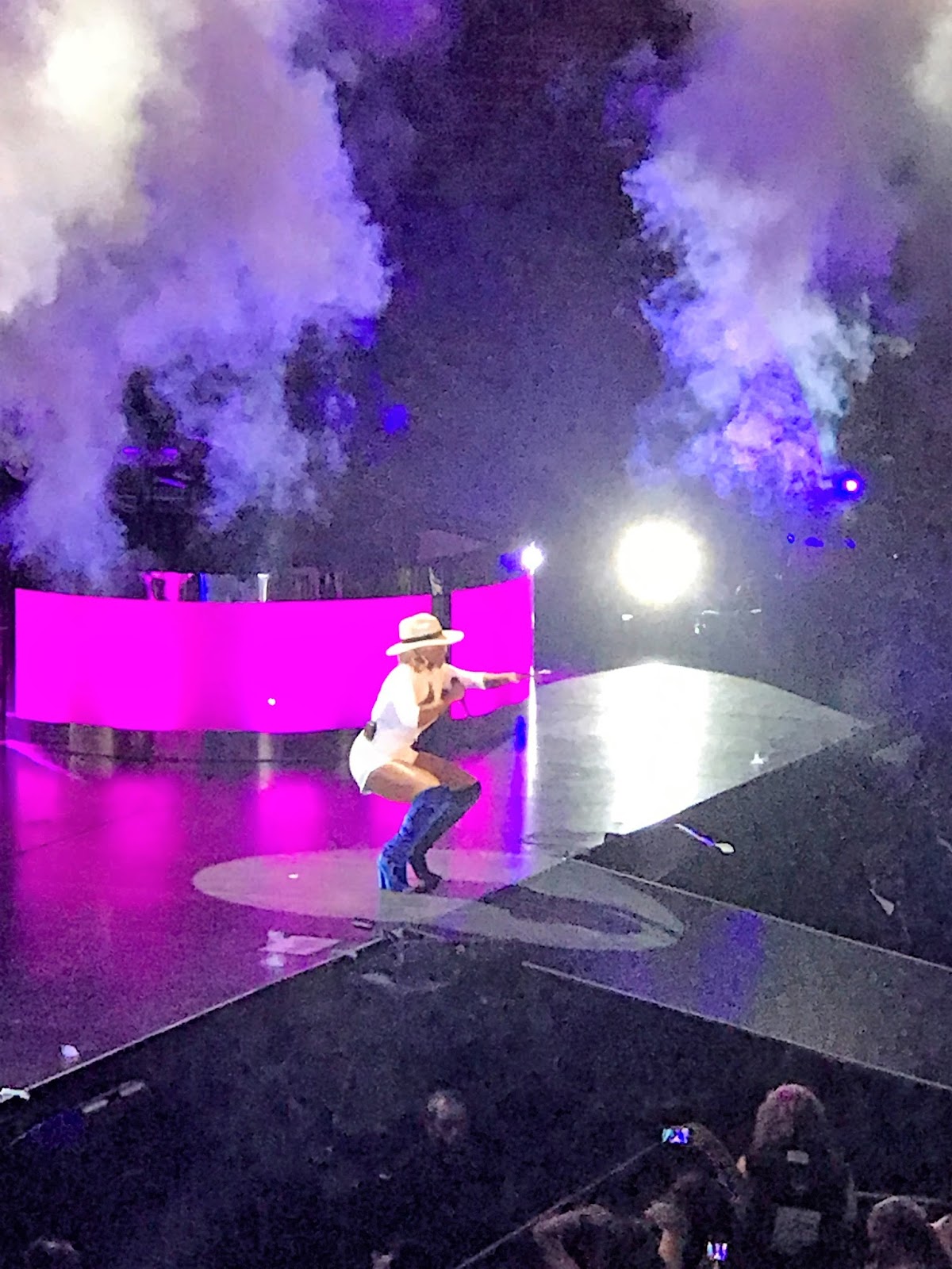 South Florida Blog for Fashion & Lifestyle Frugal Flirty N Fab! King