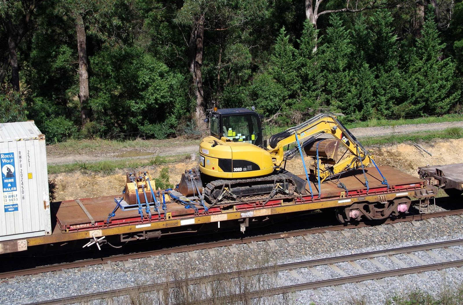 Rollingstock News: Interesting Flatrack Load