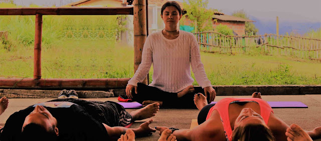 Om Eco Yoga Park es un espacio para relajarte y tenemos un plan para que te regales un día en medio de la naturaleza, lleno de tranquilidad, introspección con tu ser y armonía.