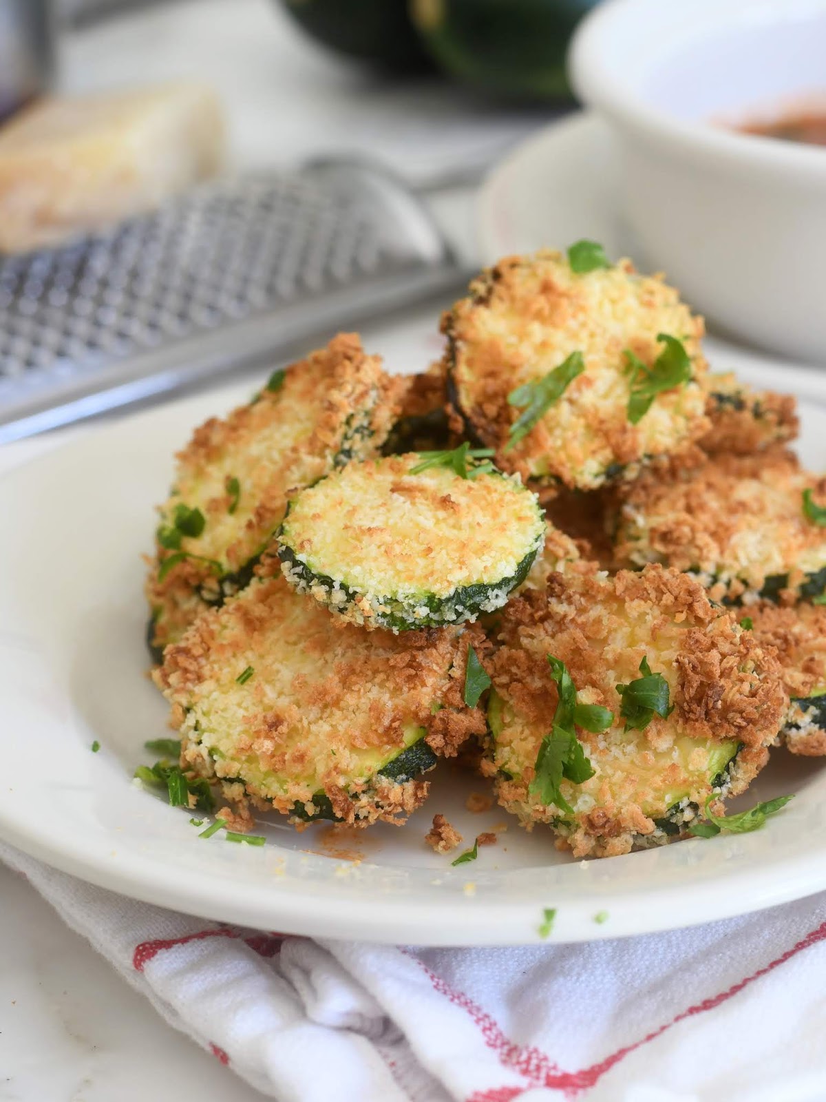 Cooking with Manuela: Air-Fried Zucchini Chips